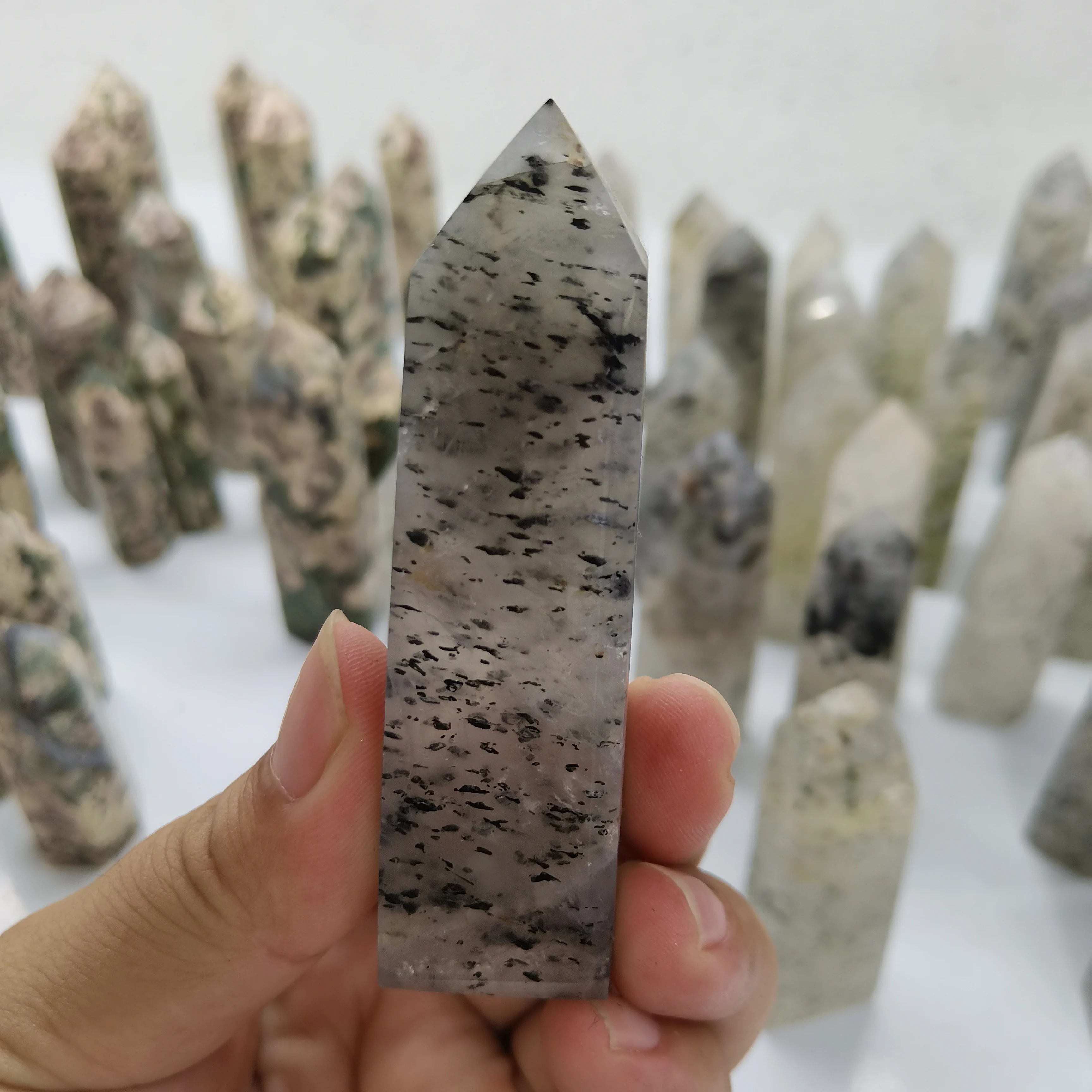 Natural Crystal Pointgreen tourmaline ​Healing Hexagonal Prisms Reiki Obelisk Quartz Wand Tower for Home Decoration Gif