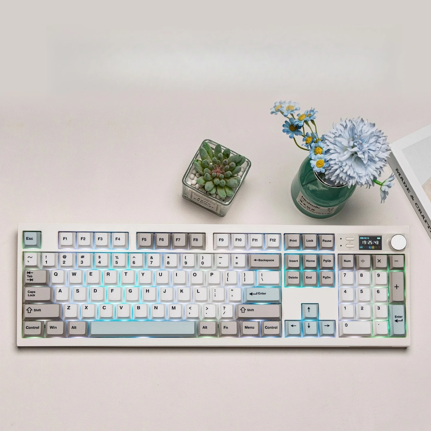 

EPOMAKER QK108 Mechanical Keyboard Wired WirelessTri-mode Bluetooth Keyboard Gasket Custom Hot-swap RGB Screen Keyboards