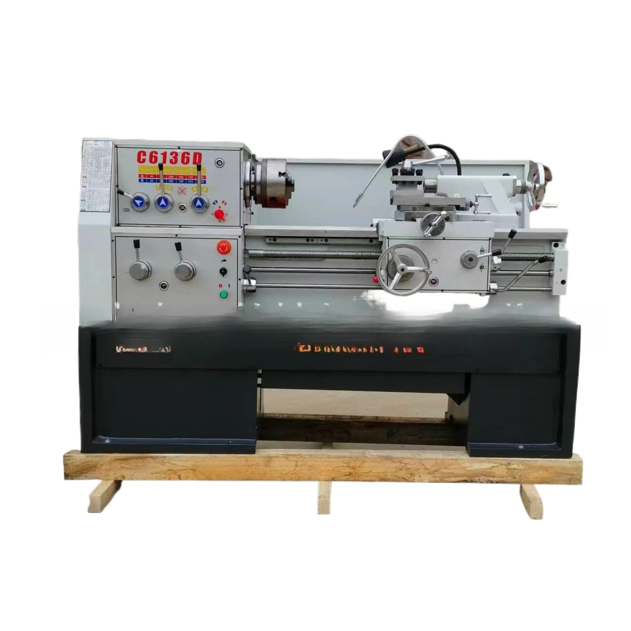 Ordinary lathe 6132/40 Simple operation Universal small lathe
