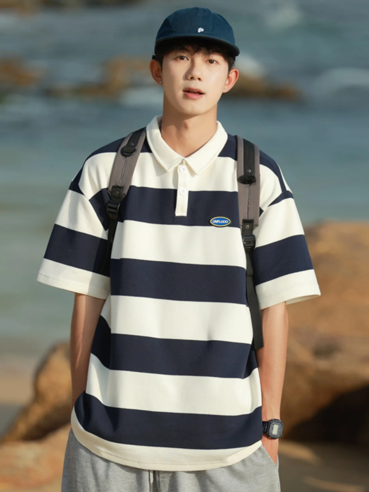 

Summer Thin ort Sve irt Men's Striped Ice Silk Loose T-irt Ultra Slim Fit round Ne Casual Faion T-irt