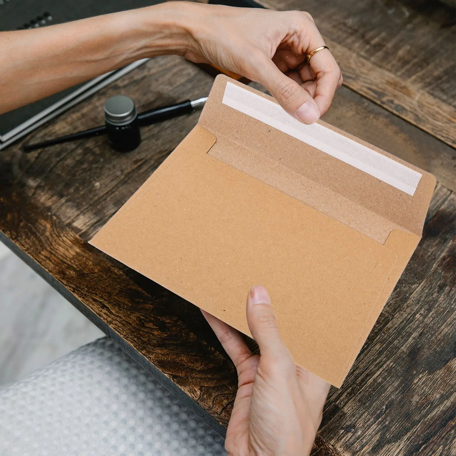 Enveloppes vierges A4 pour cartes de vministériels x, papier kraft, auto-scellantes, lettre de rangement, invitation, fête de mariage, ménage, 50 pièces