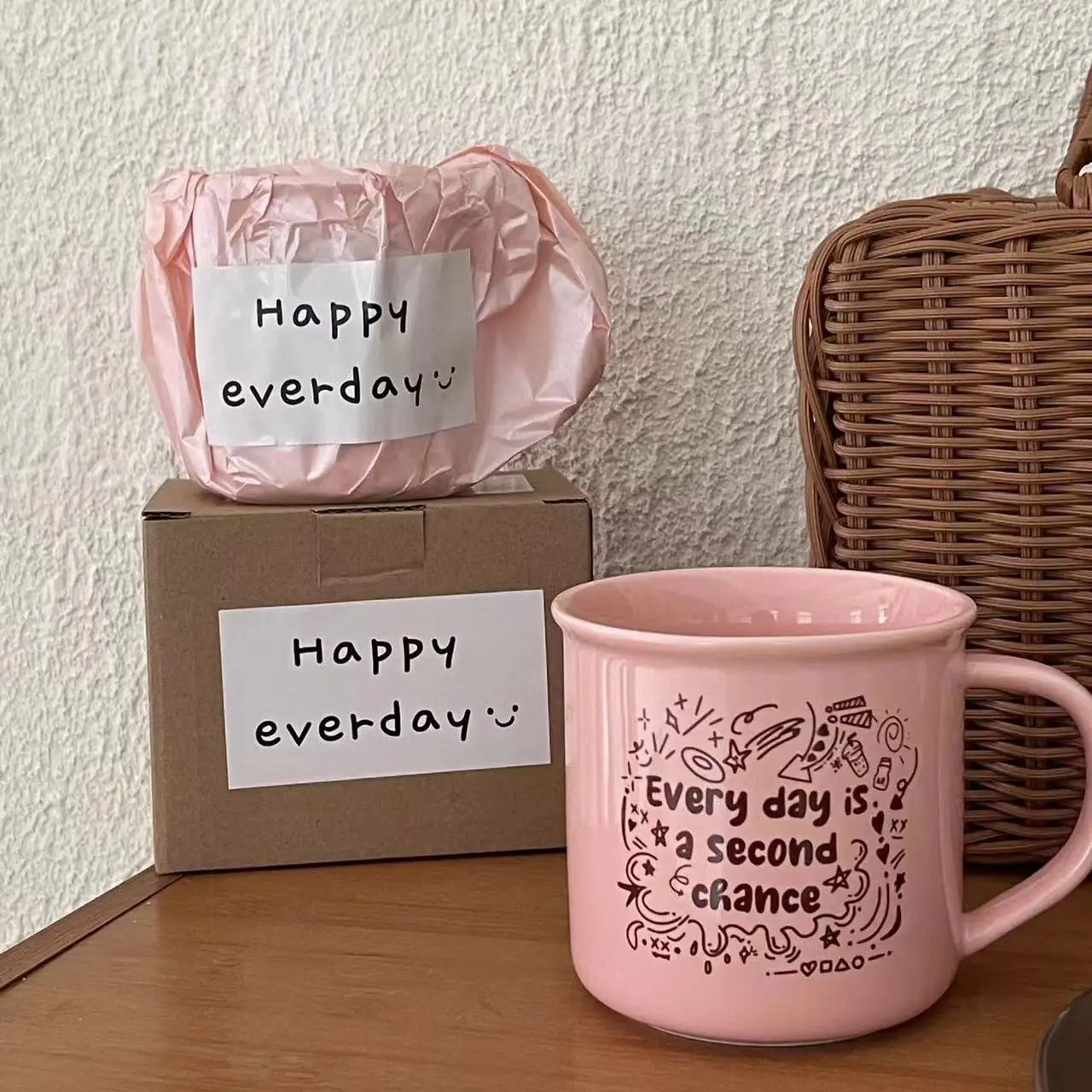 

Pink Graffiti Cup for Girl, Drinking Water Mug, Large Capacity, Milk, Breakfast, Cute, Sweet, Cool, Pink, Birthday Gift