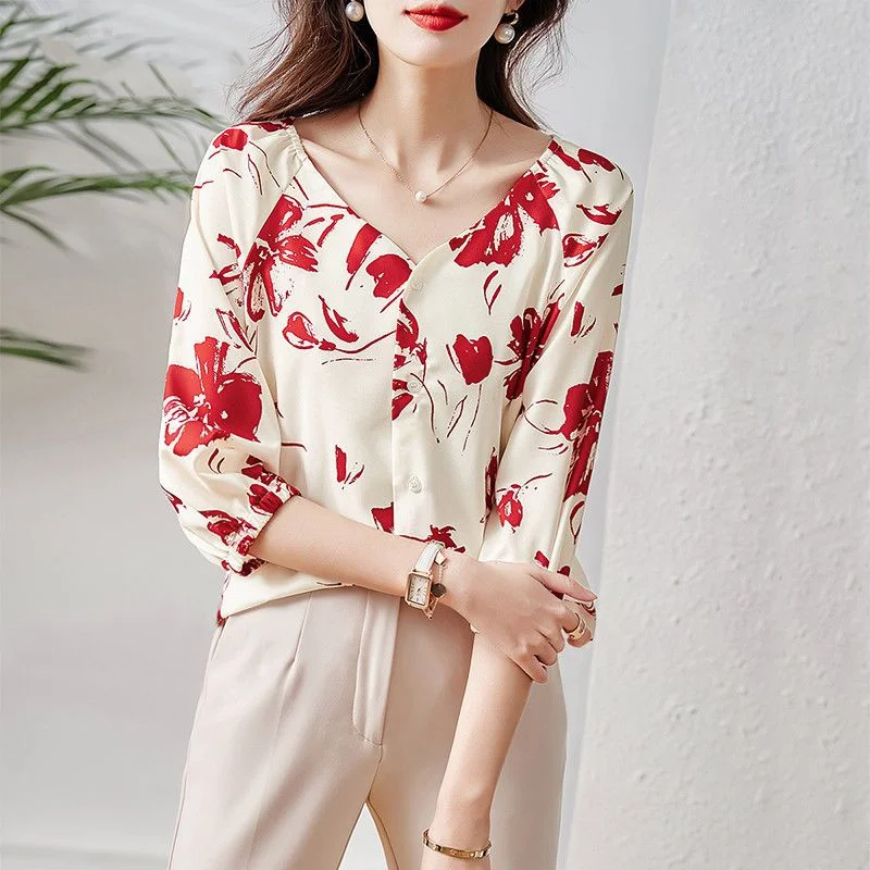 

2023 Spring New Fashion Casual Loose Printed Three Quarter V-Neck Single-breasted Women's Korean Version All-match Trend Blouse