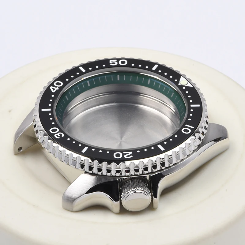 

SKX Diving Watch Case 28.5mm Dial 316L Stainless Steel Case C3 Luminous Sapphire glass for NH35/NH36/4R/6R 200M Waterproof