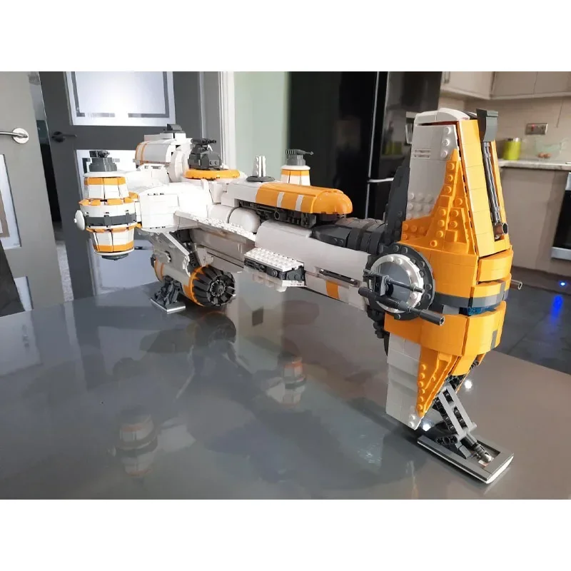 MOC-57343UCS Hammerhead Corvette Lightmaker ensamblado un modelo de bloques de construcción de retazos 4907 piezas juguete para regalo de cumpleaños para niños