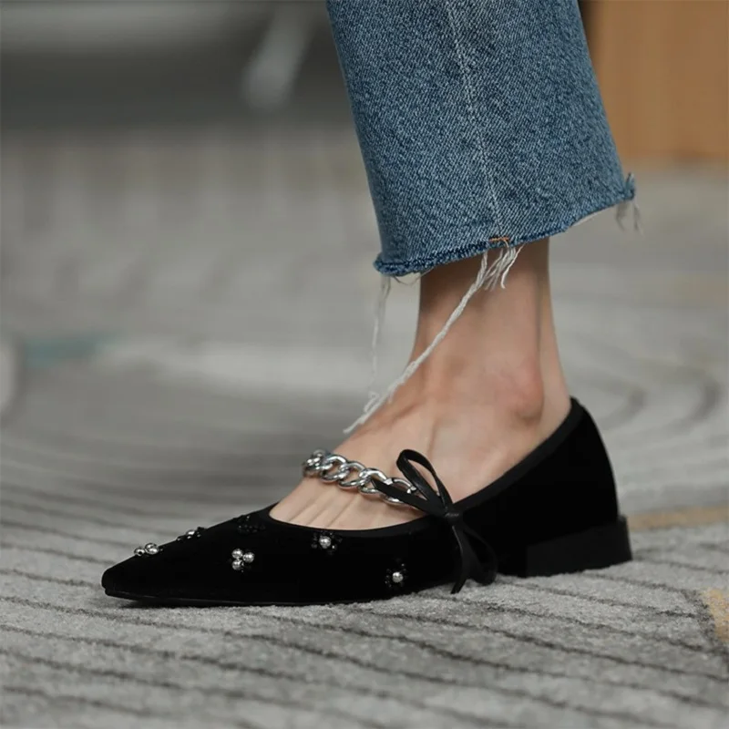 Women Flats Elegant Ladies Velvet Shoes Spring Autumn Low Heel 2cm Slip On Daily Flat Shoes French Style Retro Chains Footwear