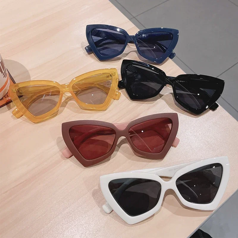 Red Cat Eye Sunglasses Women New Fashion Style Triangle Shades Clear Candy Color Eyewear Vintage Sun Glasses For Women Fashion