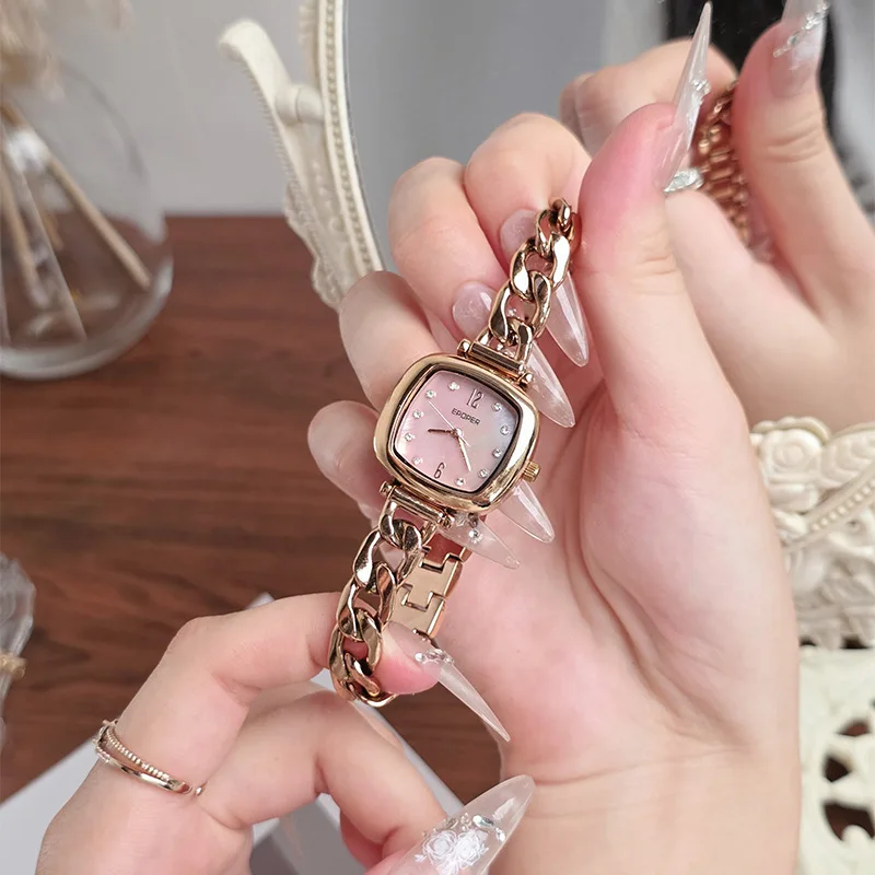 New Minimalist Luxury Square Sugar Cube Bracelet Watch, Exquisite And Elegant Quartz Women'S Watch, Unique Women'S Accessory.