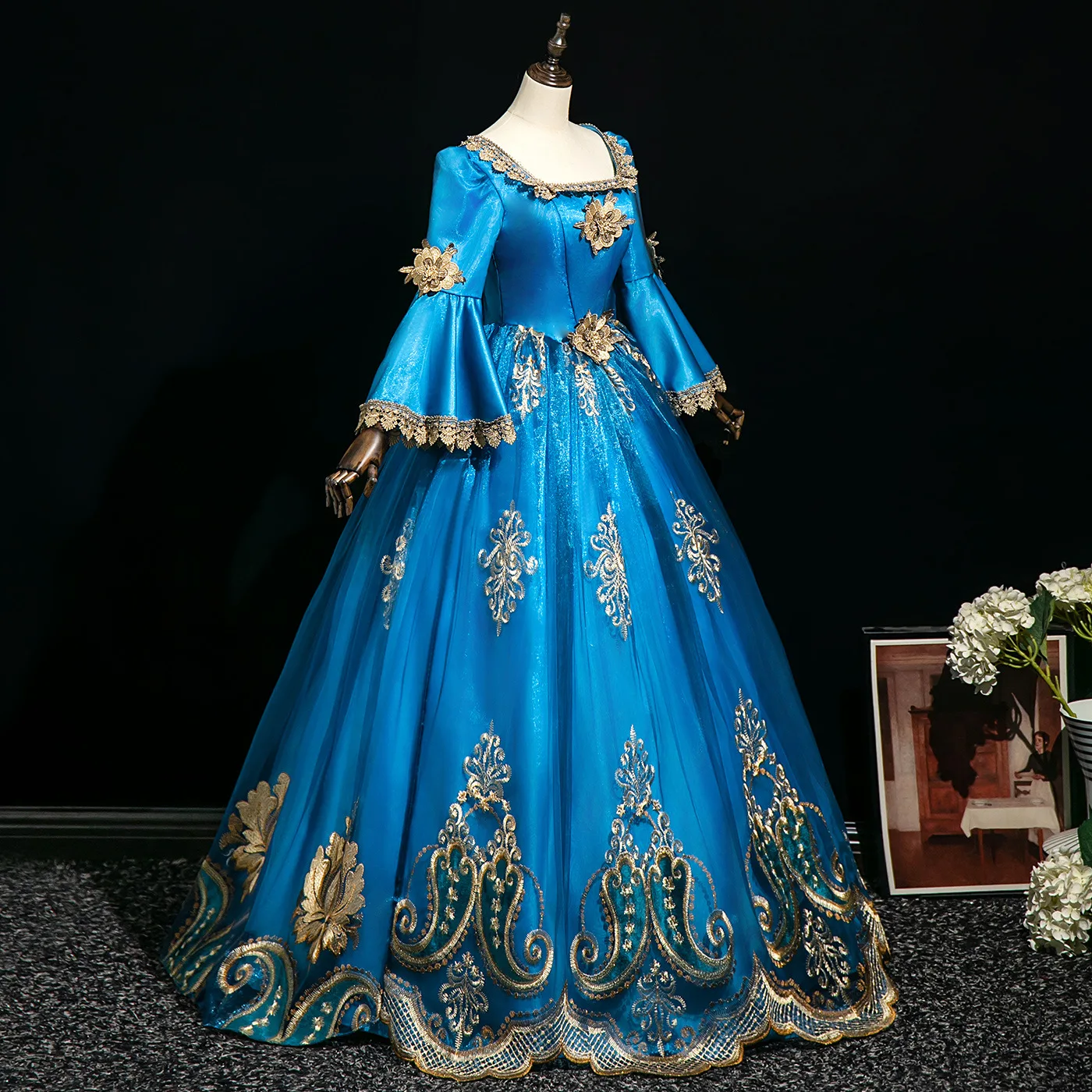 Chorus Court เครื่องแต่งกาย Lake Blue Drag Ball Host ภาพละครละครละครเครื่องแต่งกายละครชุดเจ้าหญิง Vestidos Fiesta De Lujo