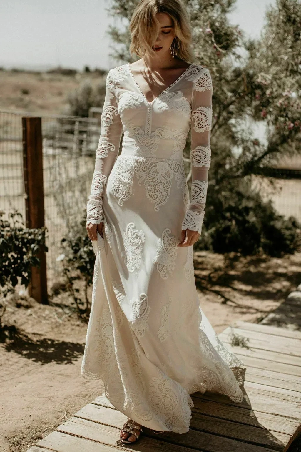 Boho Wedding Dresses A-line V-neck Long Sleeves Tulle Lace Bohemian Wedding Gown Bridal Dresses Vestidos De Novia