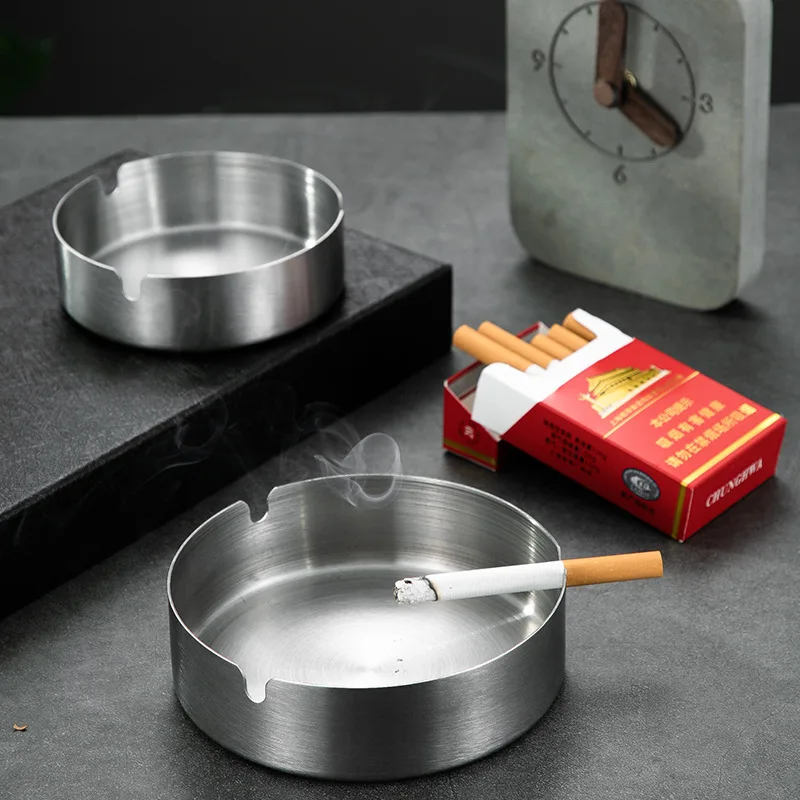 Round Stainless Steel Cigarette Ashtray Portable Tabletop Silver Metal Ash Tray for Smoker