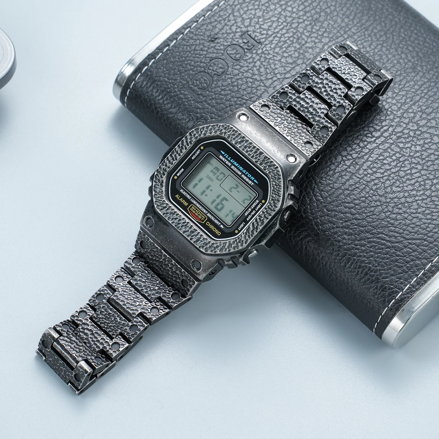 DIY modification of GMW-B5000 titanium alloy shell for Casio GA-2100/DW5600 hammer patterned stainless steel strap and case set
