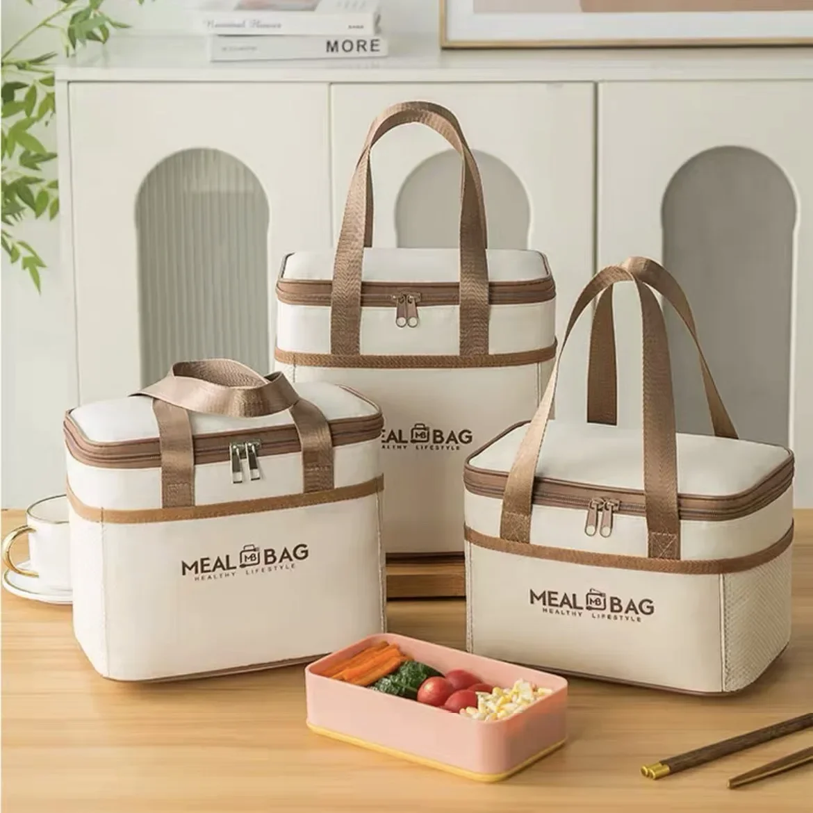 

Portable lunch bag food insulated box Waterproof shoulder strap insulated box, hand-held lunch box bag, fresh aluminum 01 Termos