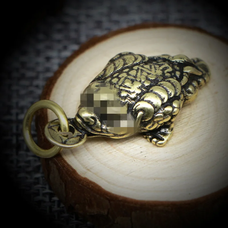Pure Brass Three-Legged Golden Keychain Pendant Retro Toad Feng Shui Handheld Copper Art Car