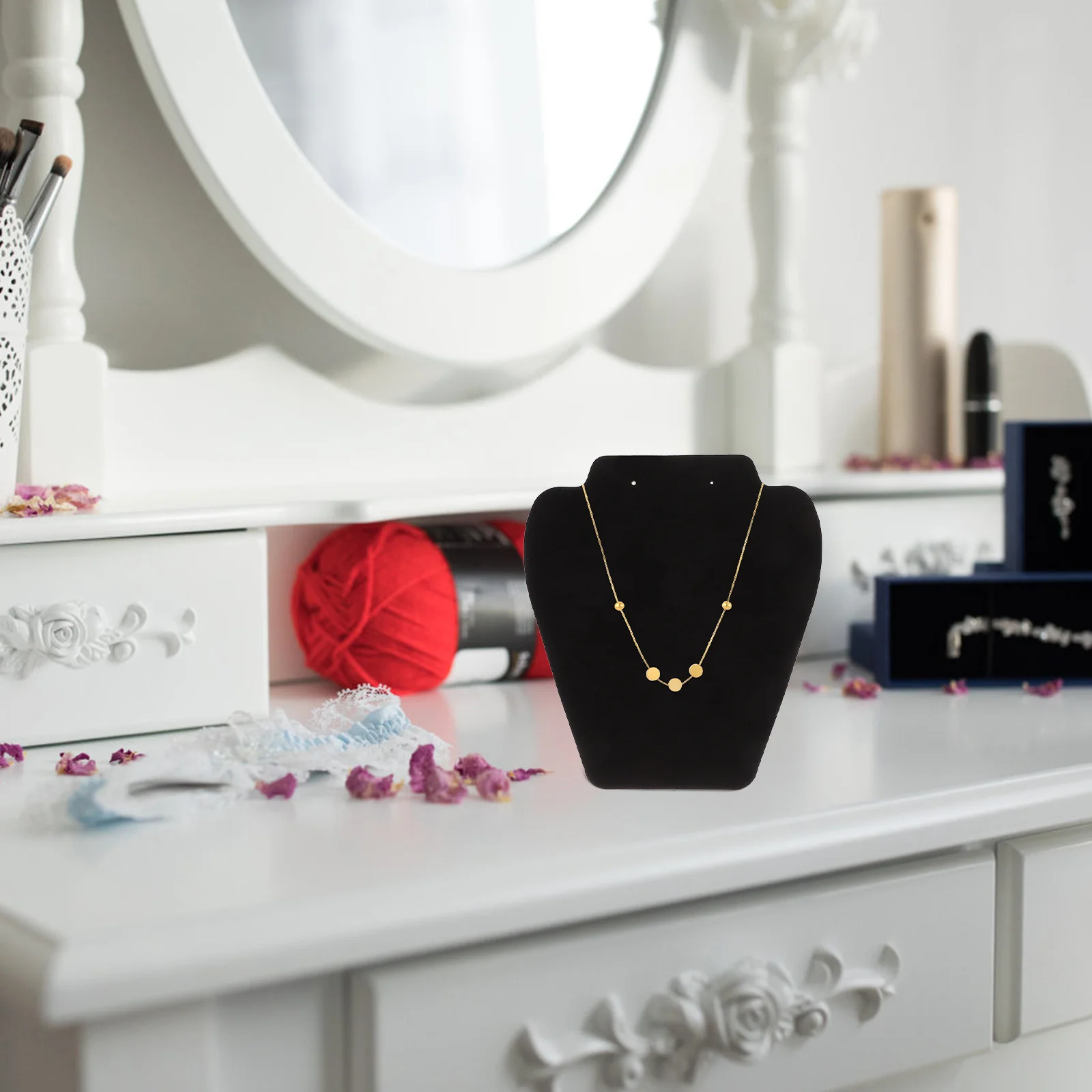 

4 Pcs Necklace Jewelry Display Stand for Necklaces Freestanding Bust Black Shows