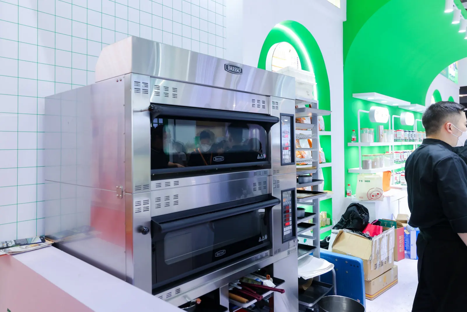 الصين سعر الجملة 2 طبقة 4 صواني فرن الخبز الكهربائي المدمج في أفران لصنع معدات المخابز الخبز