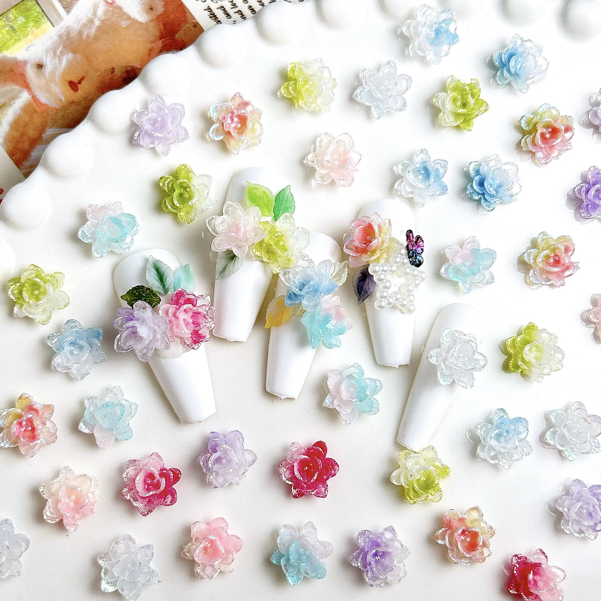 30PCS ใหม่ Creative Dreamy Soft Lotus เรซิ่นเล็บ Charms 3D ส่องสว่างสีสันหวาน Blossoms ตกแต่งเล็บสําหรับ DIY เล็บ