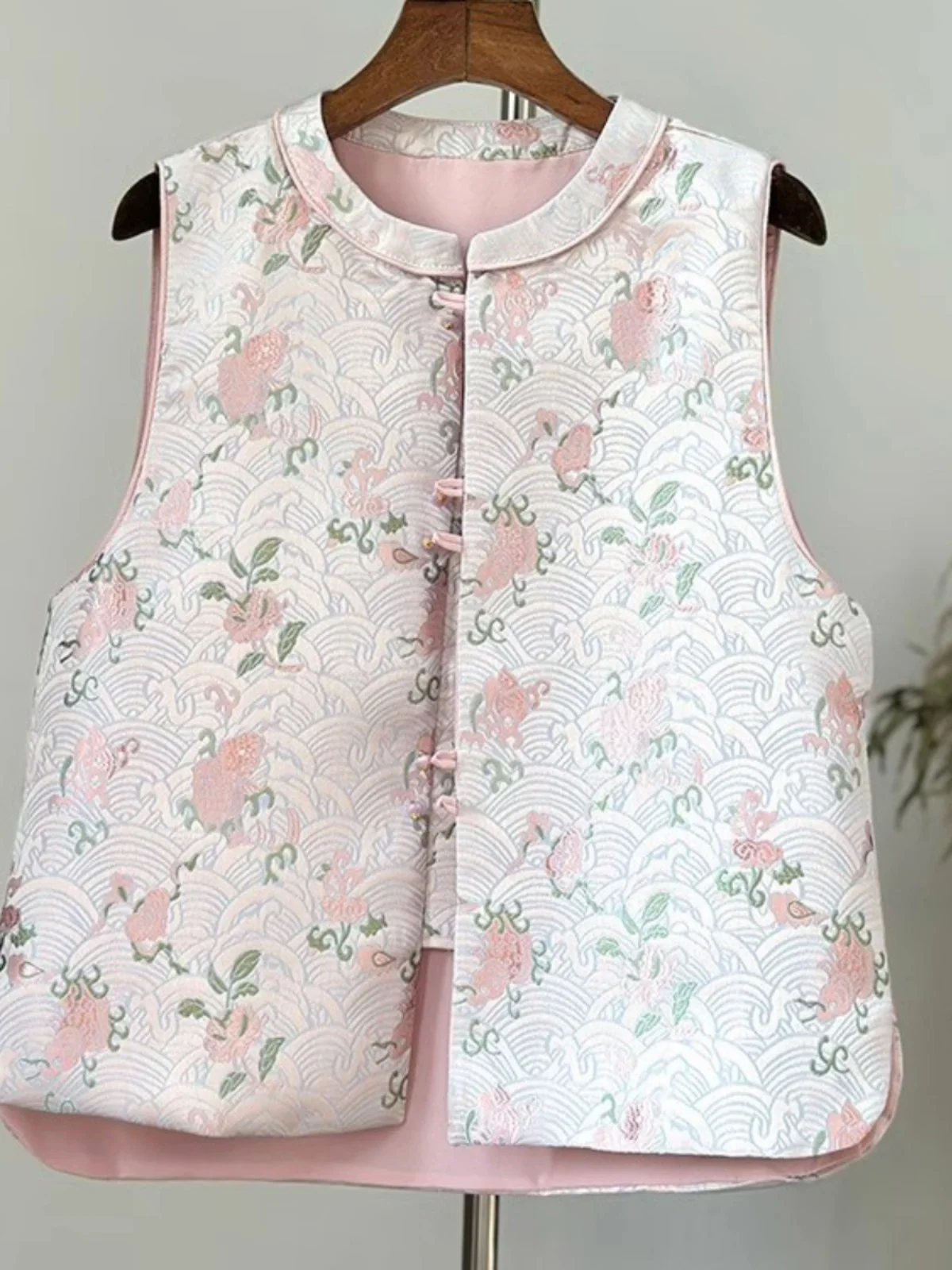 

Feng Song Jin Embroidered Waistcoat Pearl Button round Ne Svel Improved Tang Costume Chinese Sle Split Personali ...