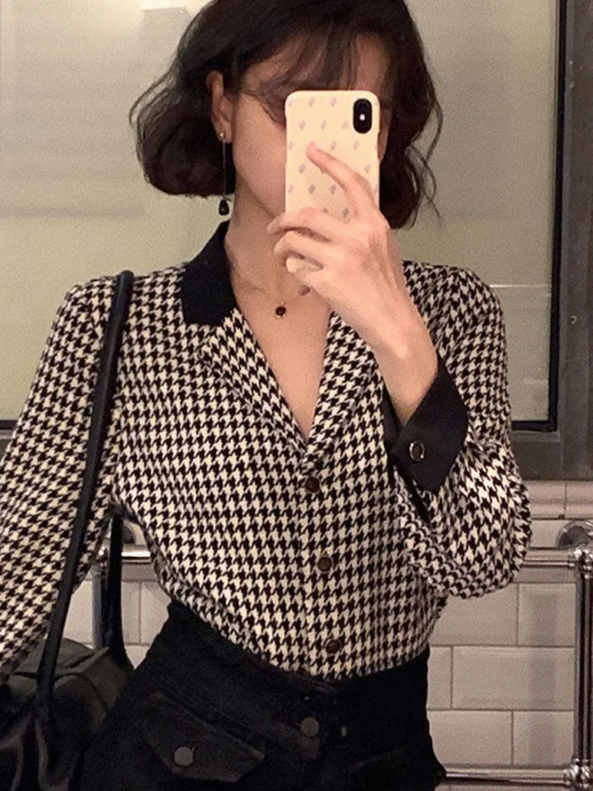 

Retro Hong Kong Sle Women's Long Sve irts Pure Desire Sle Casual Cheered Patterned V-ne Polyester Fiber