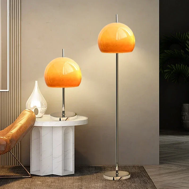 Lámpara de pie de cristal estilo Bauhaus vintage para sala de estar, lámpara de pie con forma de hongo en degradado naranja, lámpara de ambiente LED para sala de estar y dormitorio.