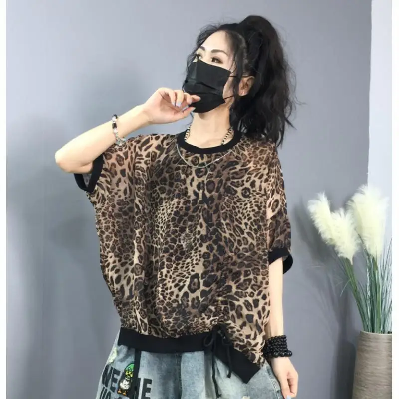 Vintage Printed Shirring Lace Up Leopard Batwing Sleeve Blouses Women Clothing 2024 Summer New Loose Casual Tops Commuter Shirts