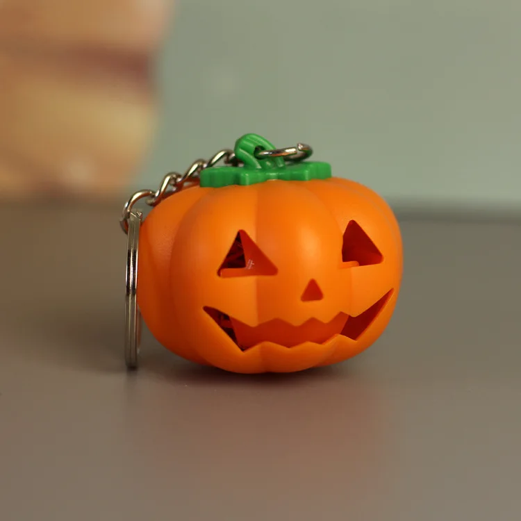 Halloween Pumpkin KeyChain With Light Ghost Sound Small Gift Winter Melon Car Bag Chain Ring Pendant Pendant