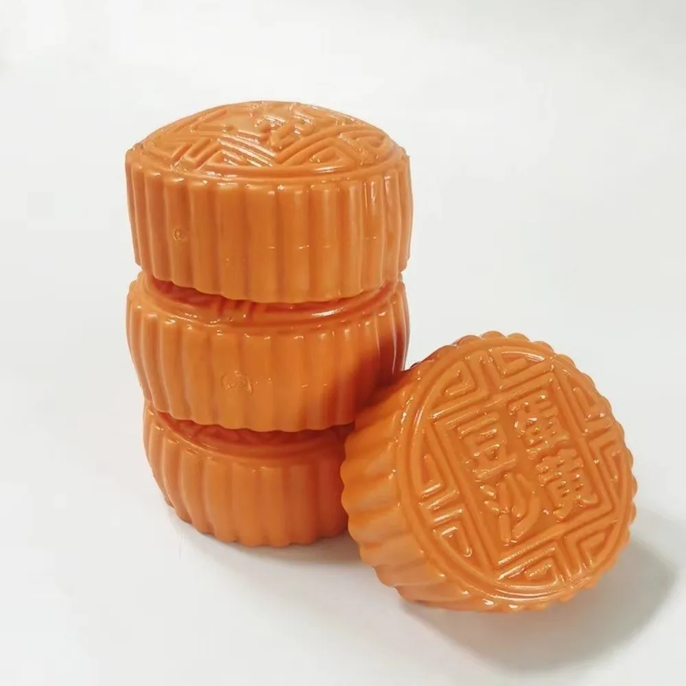 Balle anti-stress créative en forme de gâteau de lune, super douce, à récupération lente, pour soulager l'anxiété et la fatigue des mains