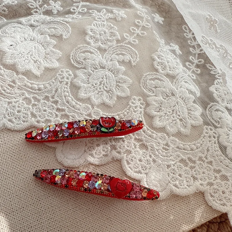 

Elegant Red Crystal Hair Clip, Premium Rhinestone Duckbill Hairpin for Stylish Hold, Vibrant Red Finish, Hair Aceessory