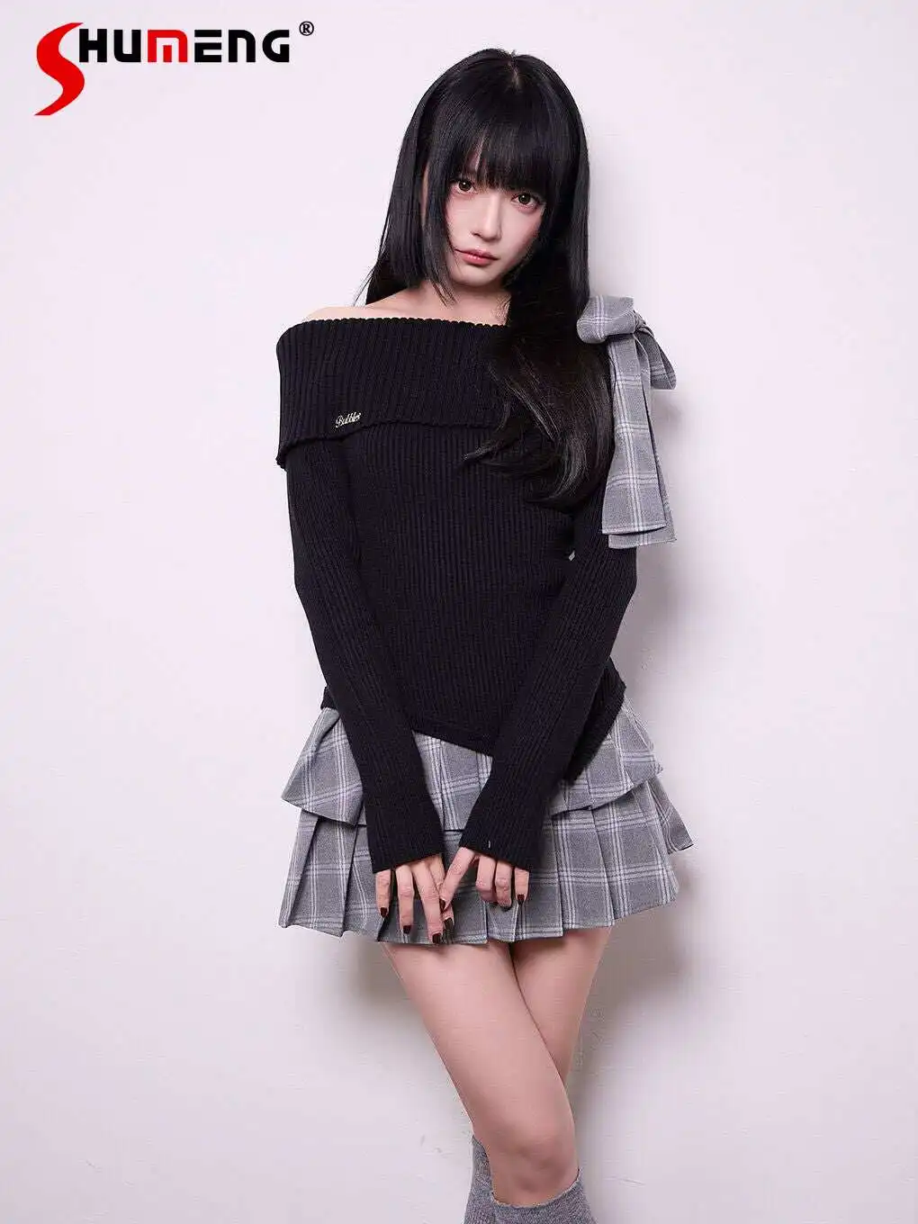 

2026 Spring Japanese Elegant Sweet Off-shoulder Bow Long Sleeve Knitted Top High Waist Plaid Pleated Skirt Two-piece Set Women