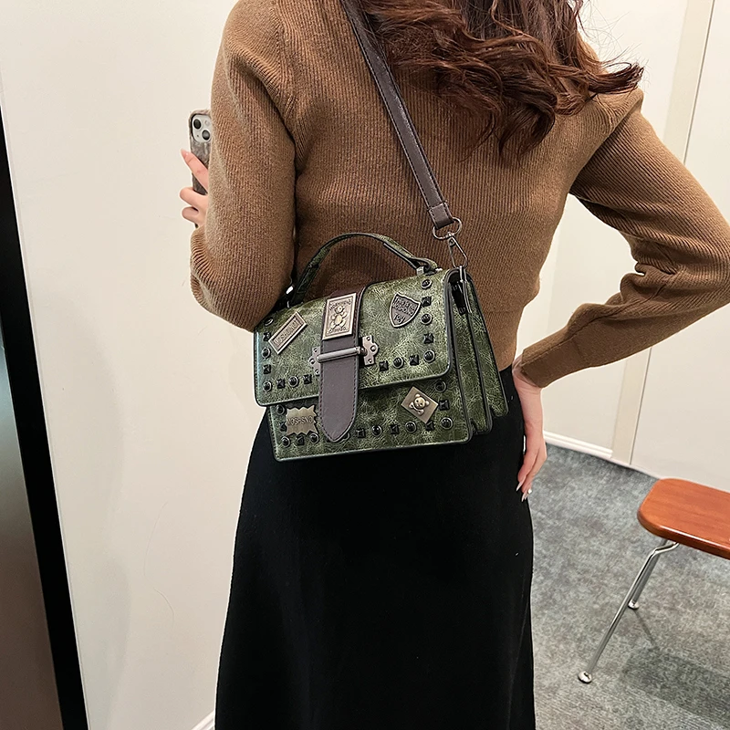 Designerski mały torba kwadratowa dla kobiet Retro nitowa torba Crossbody luksusowa torebka Femme torba Vintage skórzana torba na ramię torebka