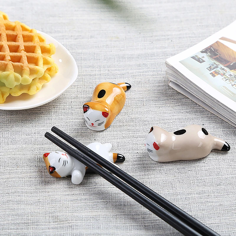 1PC Chopstick Holder Ceramic Cat Panda Chopstick Rest Creative Cute Stand Kitchen Supplies Tableware Utensil Home Decoration