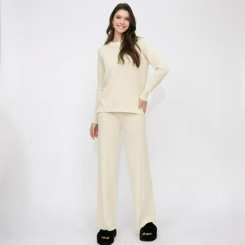 

Осенний комплект 2026: Свободный вязаный свитер с длинными рукавами и круглым вырезом, широкие брюки — модный утепленный комплект из двух предметов для женщин