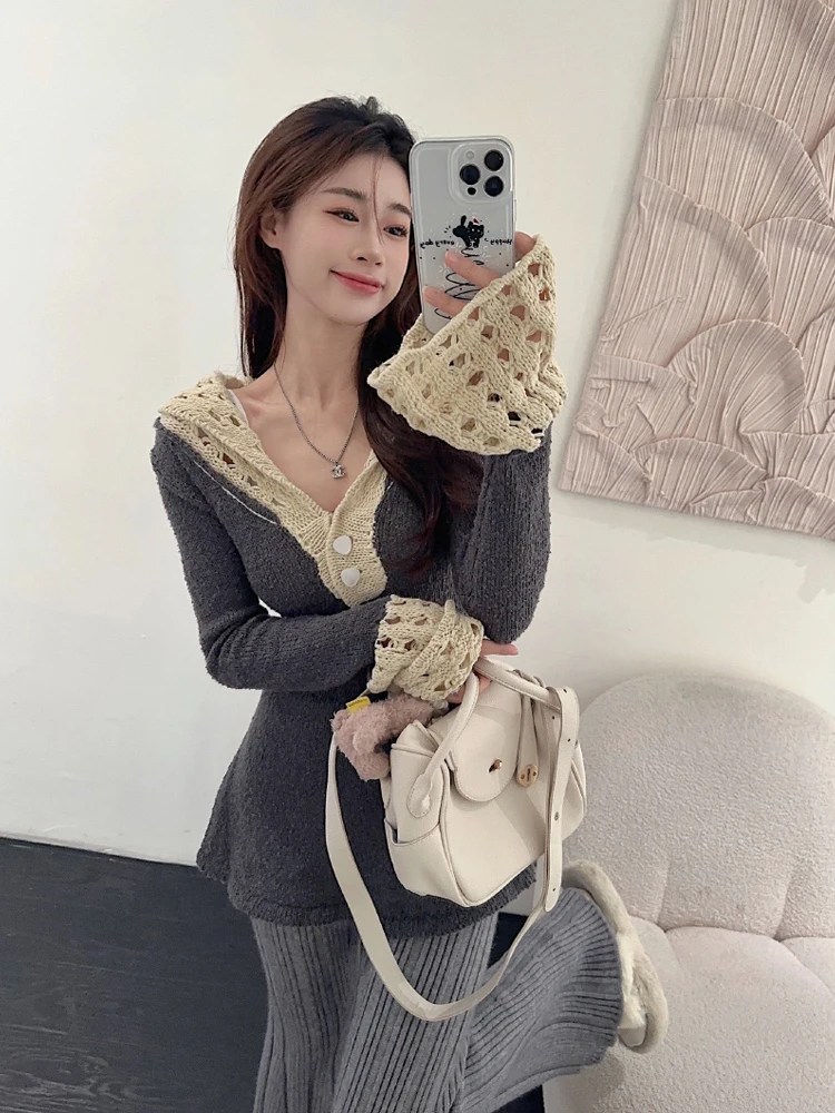 

Spring 2026 Women's Gentle Sle V-Ne Long Sve Knitwear High Waist Flared Pants Color Blo Casual Suit Soft Pastel Colors