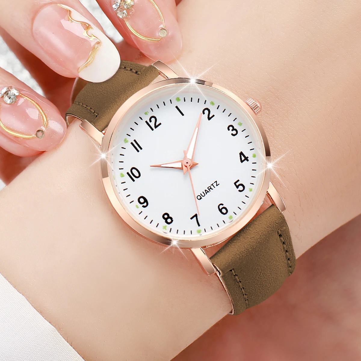 8PCS/Set Fashion Women\'s Watches Casual Arabic Dial Quartz Watch Leather Band Female Wristwatches(Without Box)