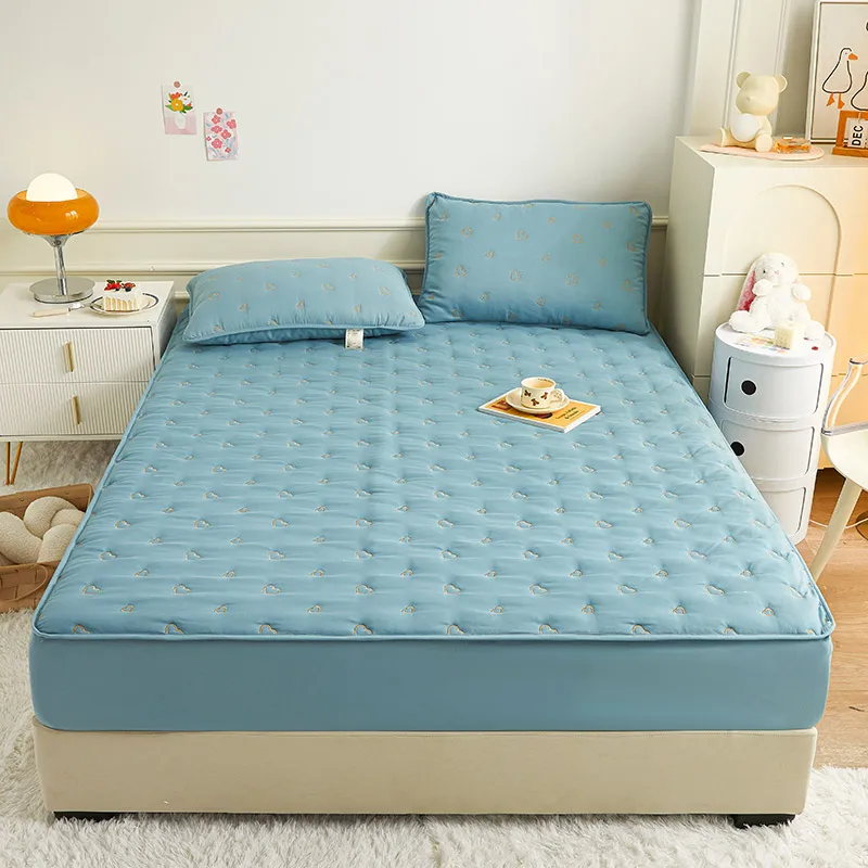 

Solid Color Thickened Quilted Bedspread Breathable Fitted Sheet Queen King Size Mattress Cover Embroidery Bed Cover