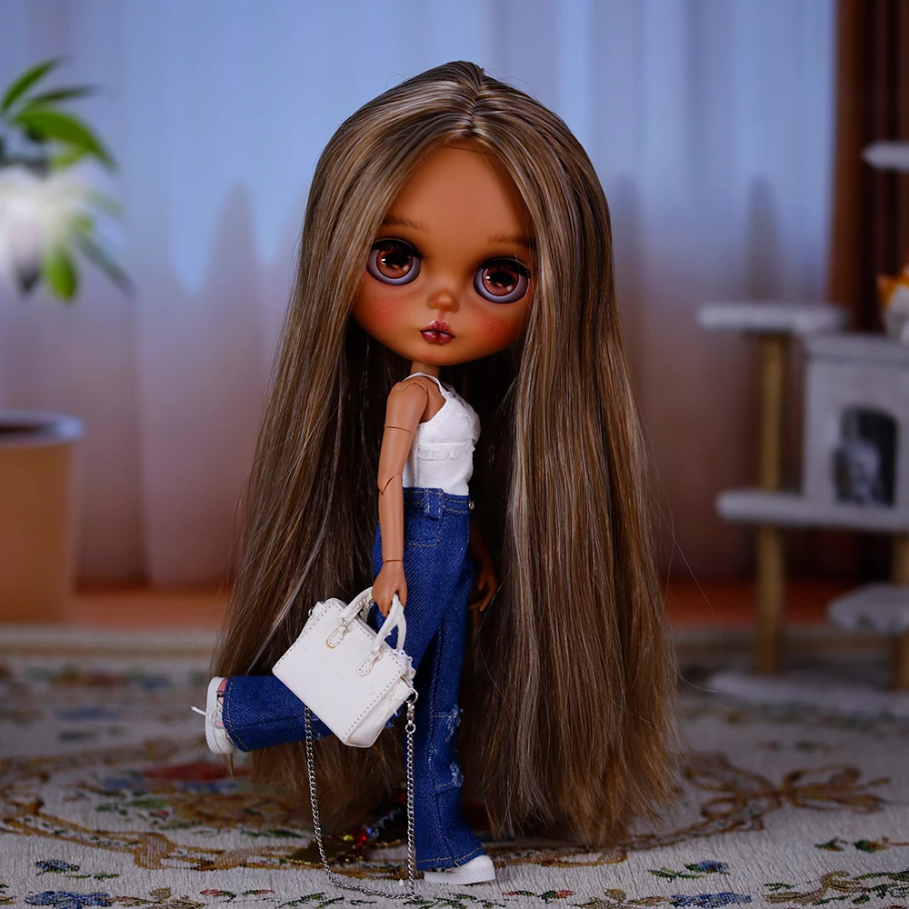 ICY DBS Blyth-pop Donkere huid Heet meisje Mat gezicht Handgeschilderde make-up Veelzijdige casual outfit Jurk Anime Meisje 19-gewrichten Lichaam BJD