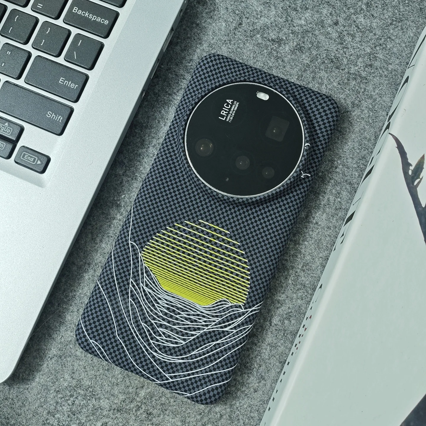 

Funda For Xiaomi 15 Ultra Case Lightweight Hard PC Carbon Fibre Texture Slim Protective Cover For Xiaomi 14 Ultra Phone Shell