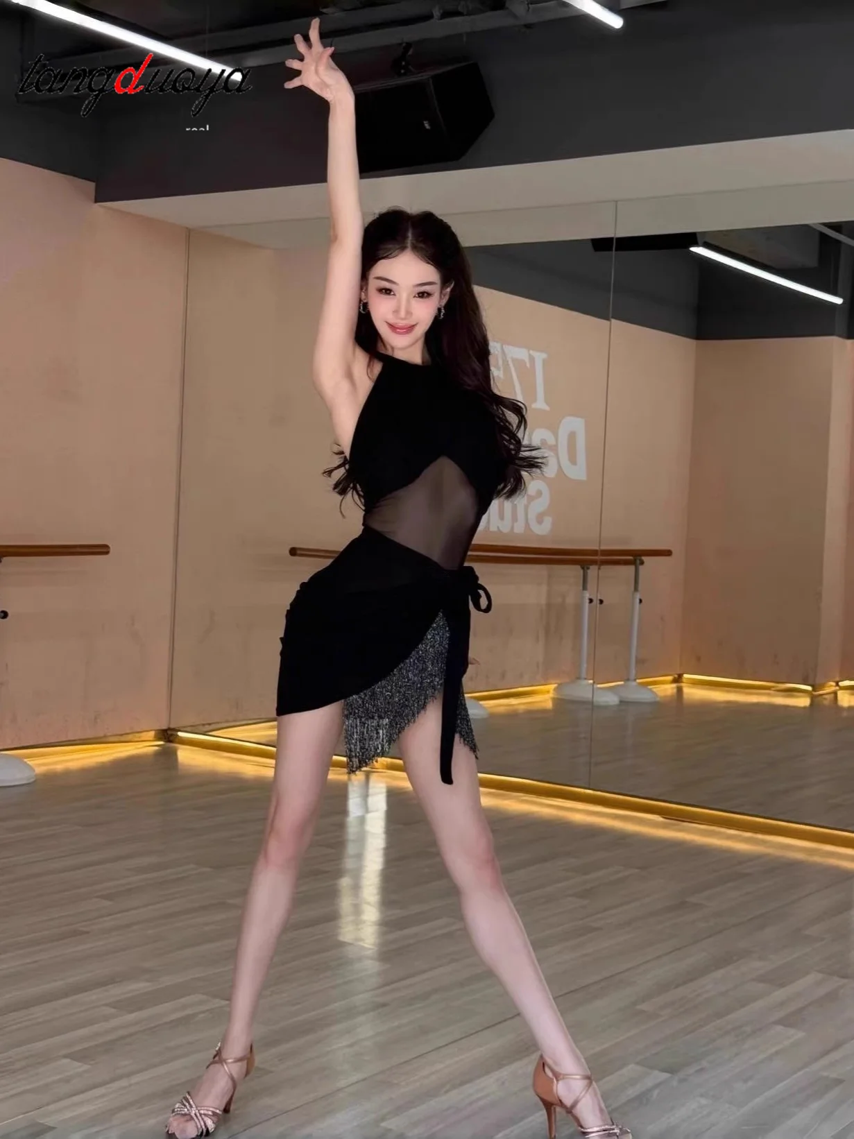 Women Latin Dance Dress Suit Shiny Sleeveless Backless Top Fringed Skirt Chacha Rumba Ballroom Training Performance Set