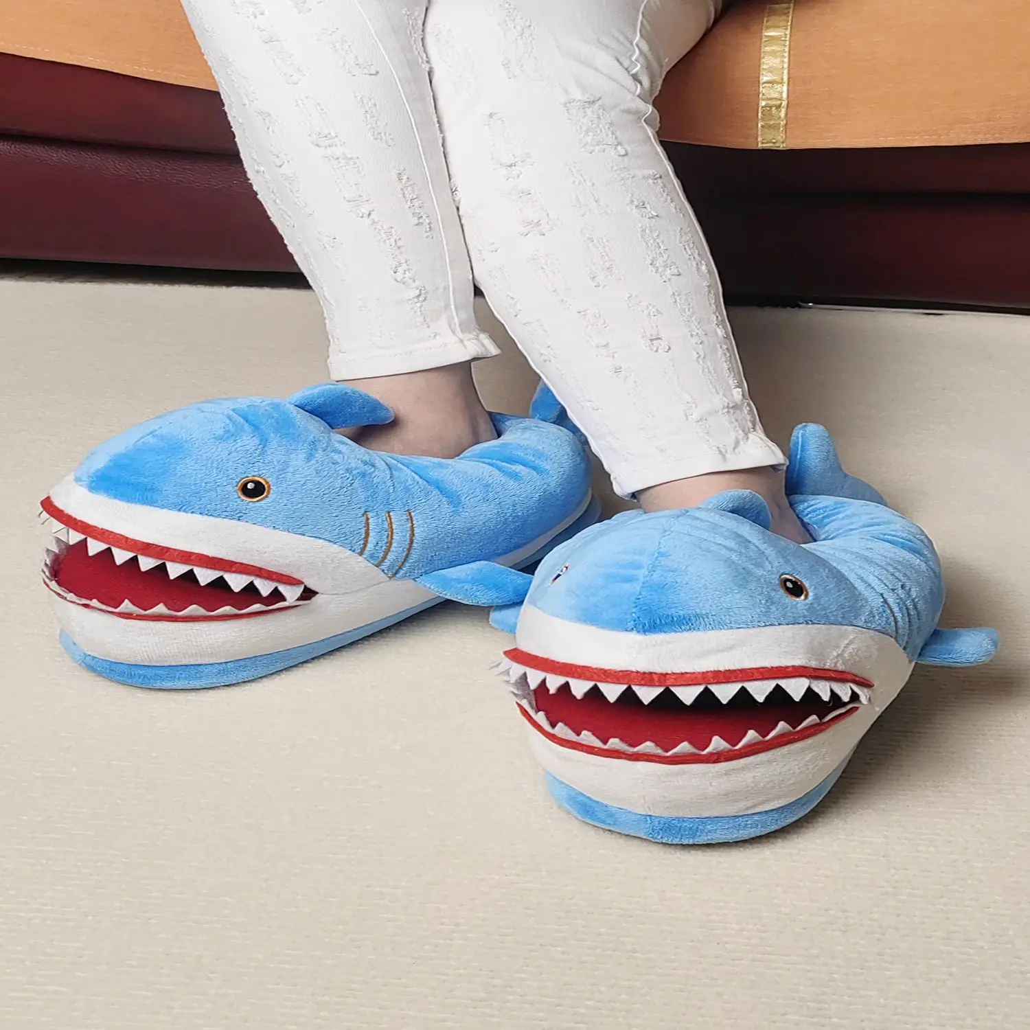 

Funny Shark Slippers Women Men Winter Shoes 2024 New Cloudy Sharks Slipper Soft Bubble EVA Warm Plush Slides Animal Loafers