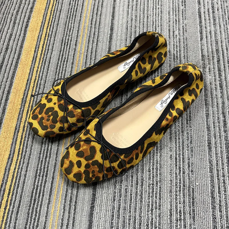 Neue modische Damen-Ballerinas mit runder Spitze, flache Slip-On-Schuhe, weiche, bequeme, elegante Damenschuhe mit flachem Absatz – Detail 16