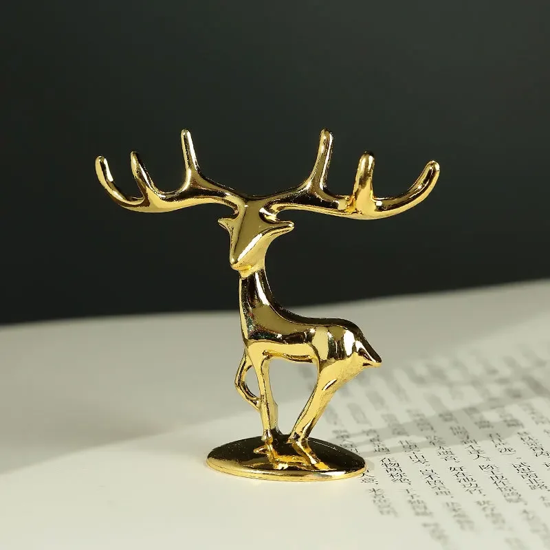 

5PCS Nordic Elk Deer Statue Christmas Reindeer Figurine Golden Zinc Alloy Handicraft Home Ornament Table Decoration Gift