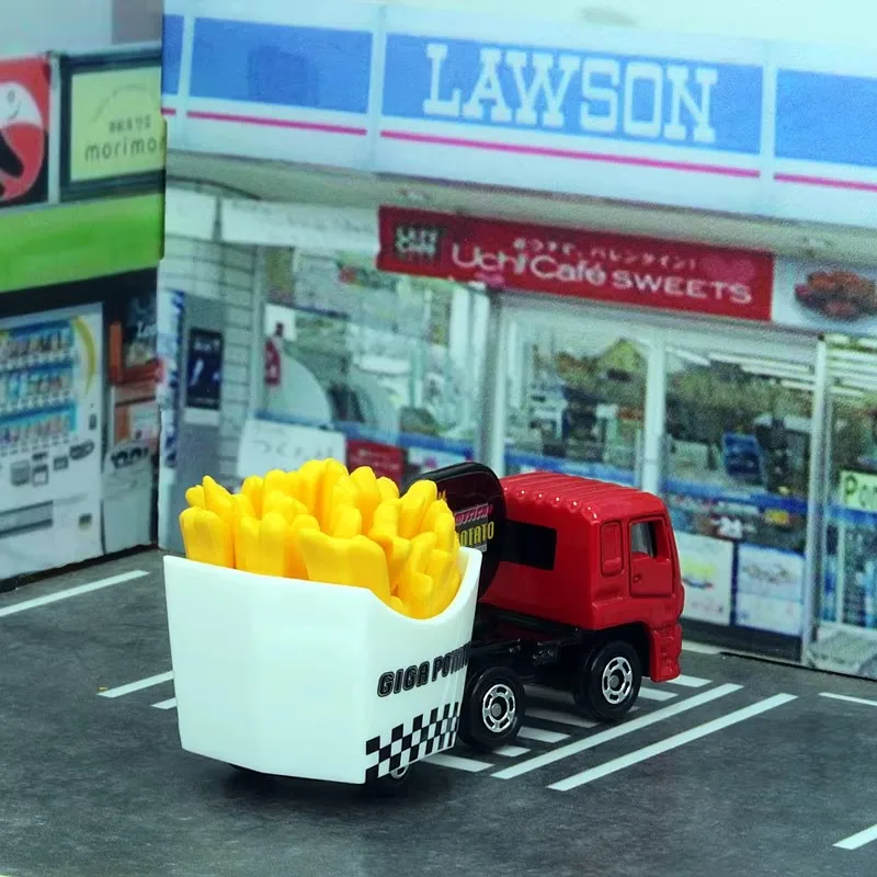 Takara Tomy Tomica No.55 Isuzu Giga, coche de patata frita, camión para patatas fritas, modelo fundido a presión de aleación, réplica de la serie, regalos para niños, juguetes para niños