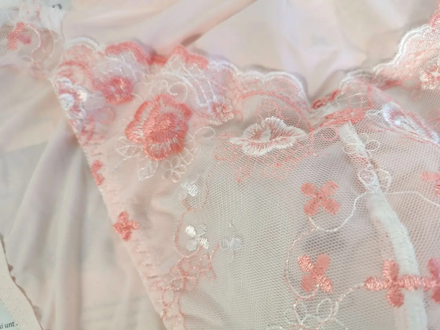 メンズセクシーなレースアイスシルク下着弾性快適な三角ブリーフソフトヘルスミッドウエスト花柄若者インナーウェア