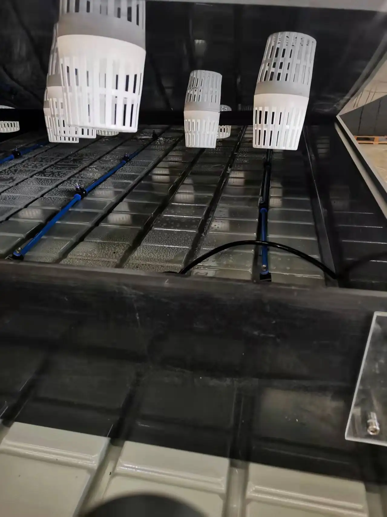 Vertical Aeroponic Growing System Aeroponics Automatic Watering Growing Systems