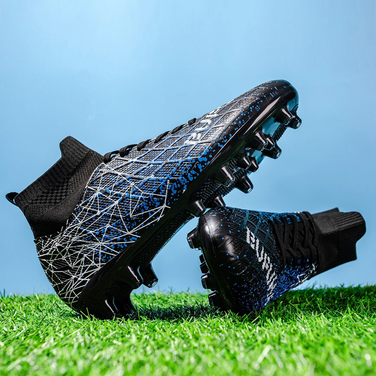 

New Men's Football Shoes Anti slip Boots AG/FG Long Nail Shoes Indoor and Outdoor Lawn Football Boots
