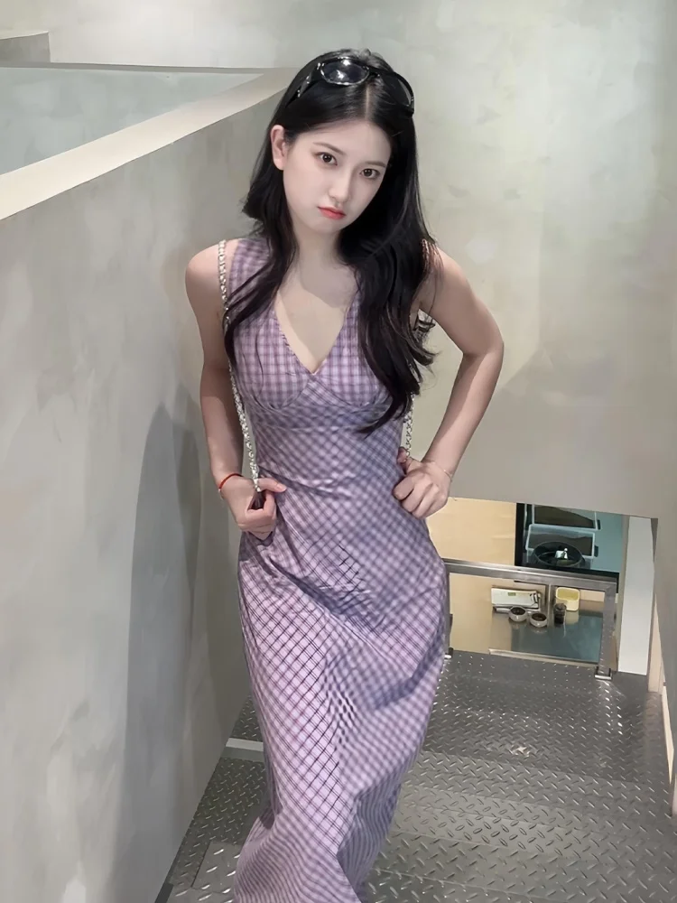 

Новая женская зимняя повседневная юбка-трапеция с V-образным вырезом, фиолетовая, в клетку, с завышенной талией, длинная, в стиле Gentle Sle.