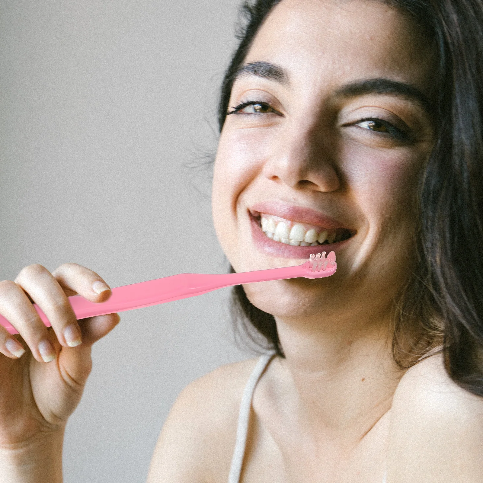 

4Pcs Compact Tapered Toothbrushes Interspace Cleaning Ergonomic Design for Hard-to-Reach Areas Portable Travel Toothbrushes