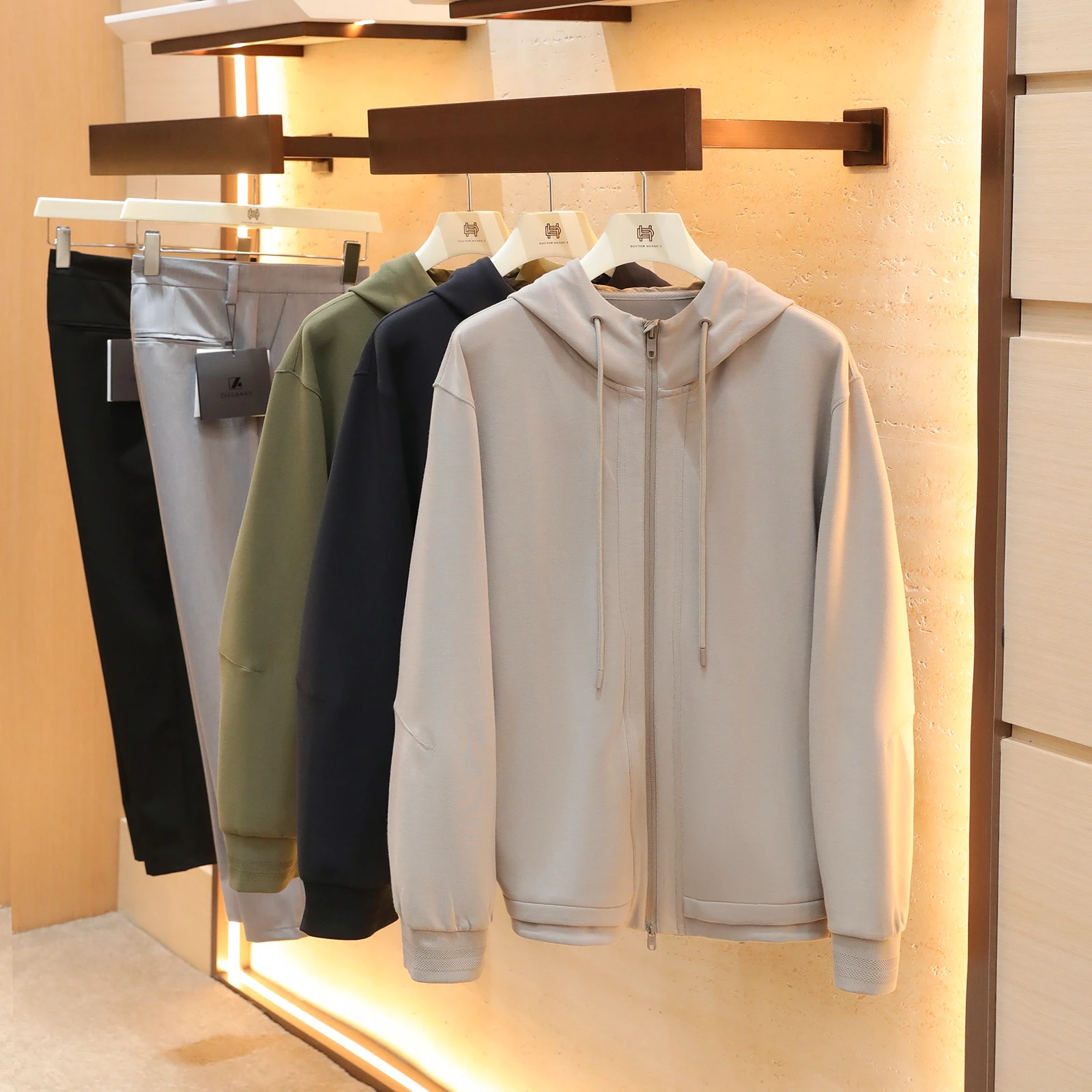 

Мужская повседневная толстовка-кардиган на молнии с капюшоном, простая, легкая, осенняя, новинка, Doctor.Huang's 482