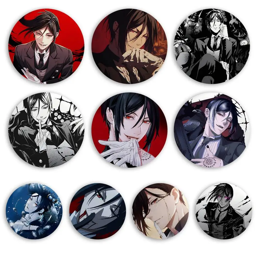 Anime Black Butler Sebastian Michaelis Abzeichen Runde Abzeichen Weißblech Münze Brosche Kleidung Rucksack Zubehör Anstecknadel