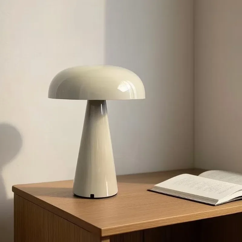 Mushroom Desk Lamp Red Bedroom Bedside Lamp Creative Art Touch Designer Ambient Light